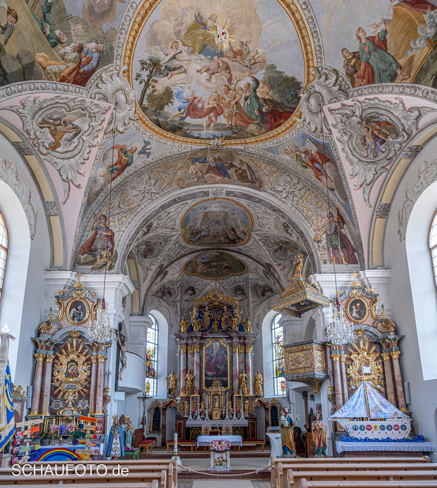Scheffau, Kirche